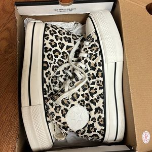 Leopard platform converse